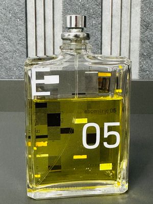 Молекула Escentric Molecules 05оригинал,75%остаток