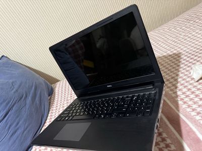 Ноутбук Dell inspirion 15