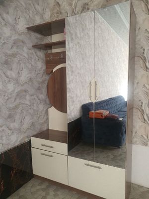 Prixojniy shkaf .
