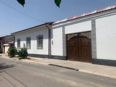 Uy sotiladi srochno