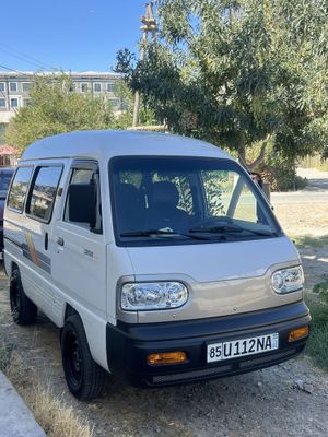 100 toza moshina bir qul minilgan 4 ta balon yangi