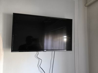 Artel 32 tali telivizor sotiladi 4 ta
