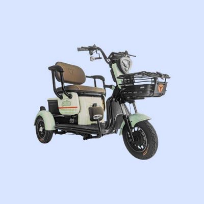 Uch g‘ildirakli elektr skuter Yadea K2, oq