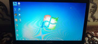 Toshiba noutbuk sotiladi