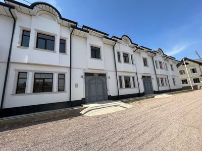 Срочно Коттедж 1.7 соток 6хонали 700м метрогача, Хонобод, Номданак