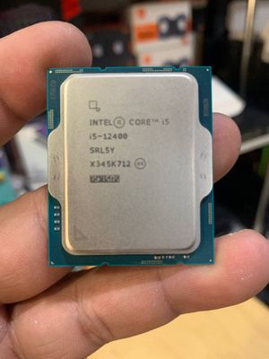 I5 12400 protsser sotiladi holati zor ishlashi yaxshi