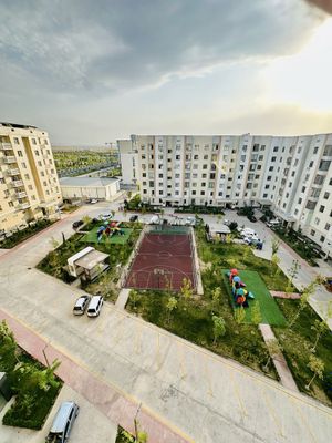 Eco shaharda 68 kv li 2-xonali uy sotiladi