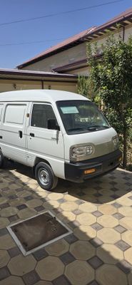 Chevrolet Damas van