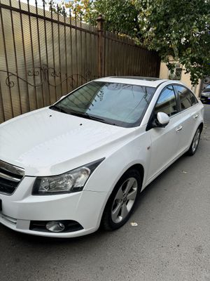 Chevrolet Cruze full