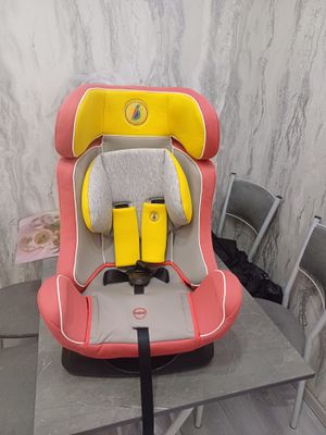 Продаётся фирменный автокресло