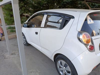 Продается спарк 1.0 мотор, 2011 года, автомат,