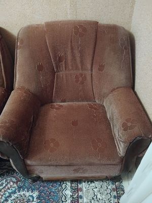 Divan kreslo sotiladi: Shaxrisabz