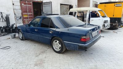 Mercedes Benz W124 E230