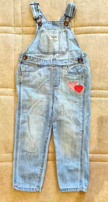 Детский джинсовый комбинизон
