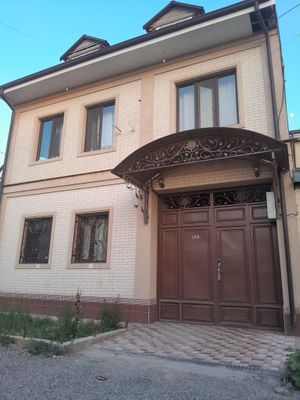 Срочно продаетса частный дом 2,5 сотки 6 комнат