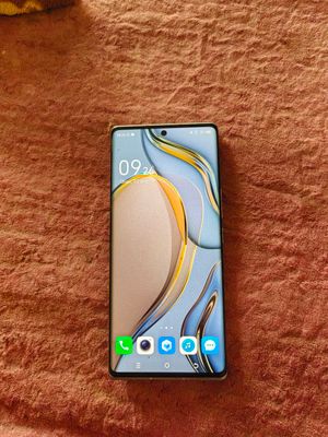 Tecno Phantom sotiladi