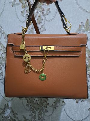 продаётся новая сумка hermes всё идеально 230.000