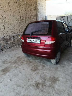 Avtomabil sotiladi