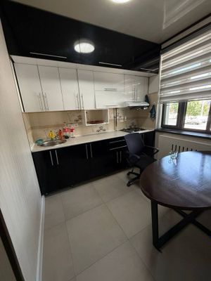 Яккасарой шота руставелли 1 линия 200м2 комерческое помещение