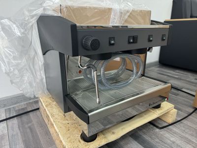 Кофемашина полуавтомат Rabustezza ST2M