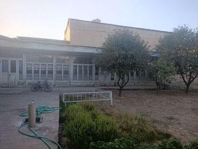 Uy Hovli 5 Soʻtihli sotiladi.