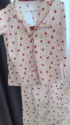 ayollar pijamasi yumshoqqina ajoyib