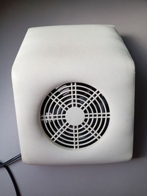Продоется срочно вытяжка для маникюра