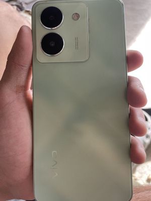 Vivo y 27 s yeng