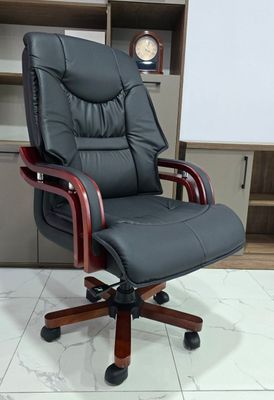 Офисной кресло модел 985
