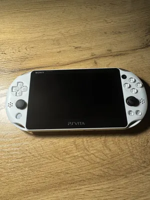 PS Vita 2000/slim