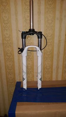 Продам или обменяю оригинал вилку Rock Shox (26) XC 30 Turn key