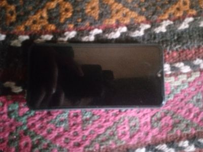 Samsung a10s telefon hch qayeri sinmagan kar dak yuq