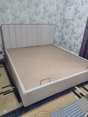 Продаётся спальный гарнитур