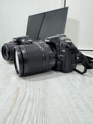 Сотилади !!! Nikon D90 2та