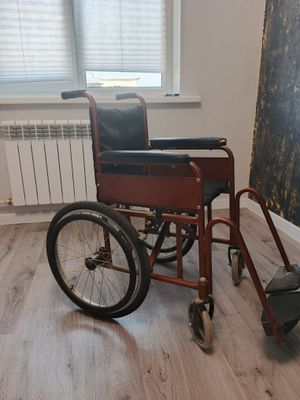 Продам коляску. Очень в хорошем состоянии.