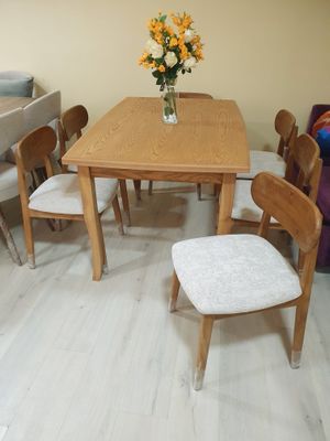 кухонный комплект стол и 6 стульев