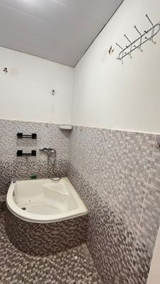 Ванна угловая в хорошем состоянии