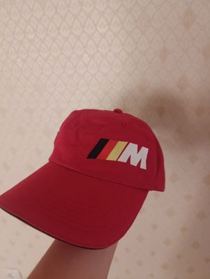Кепка БМВ новый.