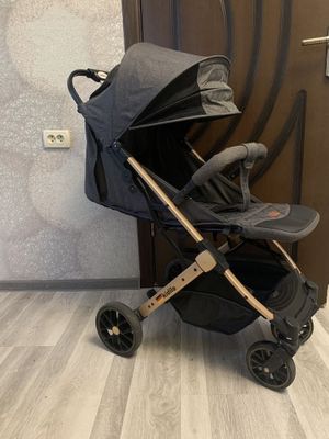 Продам детскую коляску чемодан