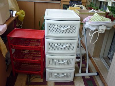 Продаются этажерки из пластика