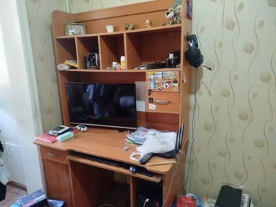 Письменный/компьютерный стол
