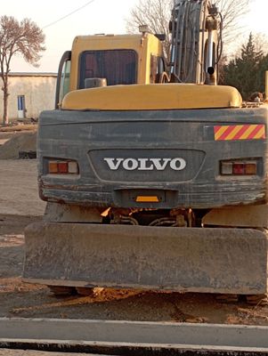 Volvo 130 sotladi 38000$