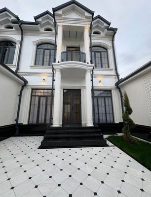 Срочно Срочно продаётся ЛЮКС Дом Самом центре города