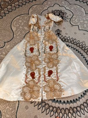 Ansambl sotiladi