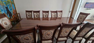 Стол с 12 стульями из натурального ореха