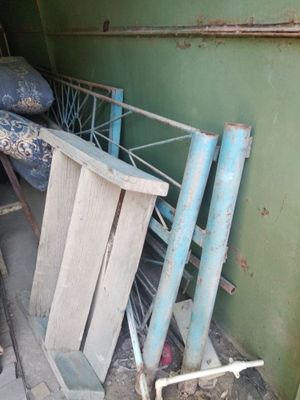 Кроват сотилади