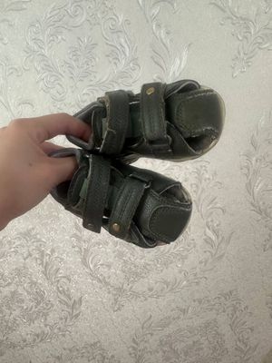 bolalar poyabzali