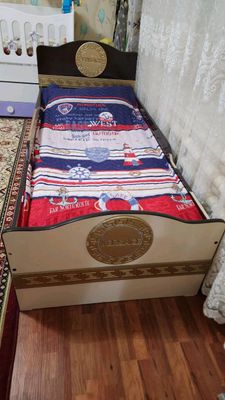 Детский кровать