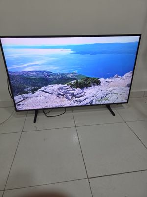 Телевизор Samsung AU9000 Crystal UHD 4K Smart TV (UE43AU9000UXCE