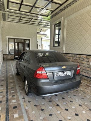 Nexia 3 xolati yaxshi
